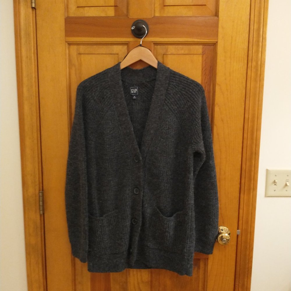 Gap Charcoal Heather Shaker-Knit Boyfriend Cardigan, size M